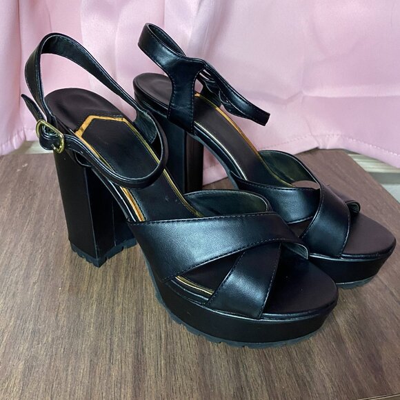 chunky goth heels - Picture 5 of 5